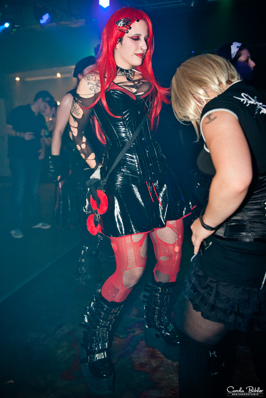 Let the music play - Cybergothics