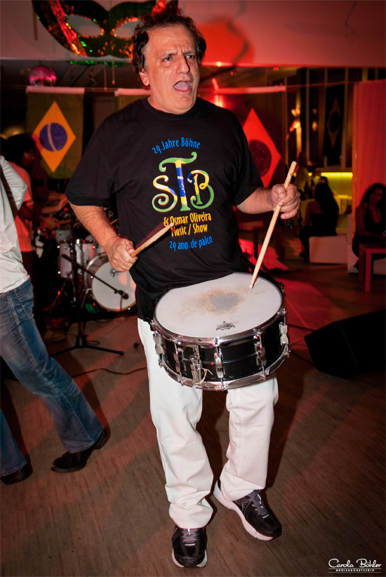 Let the music play - Samba