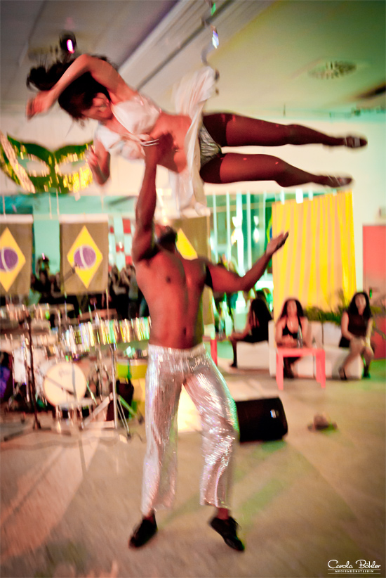 Let the music play - Samba