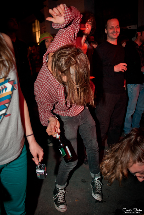 Let the music play - Neo-Psych-Garage-Punk