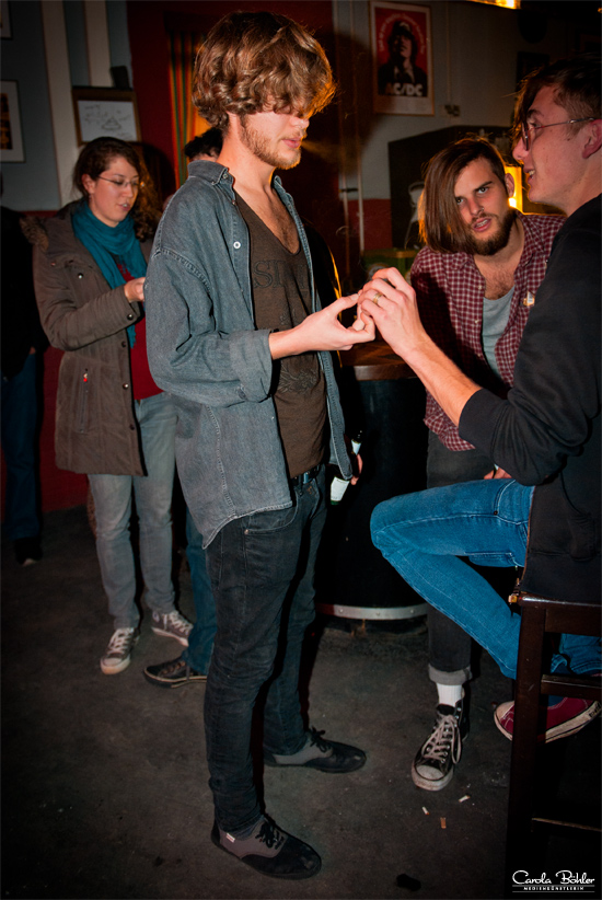 Let the music play - Neo-Psych-Garage-Punk