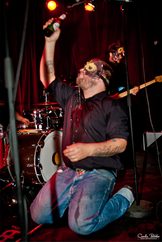 Let the music play - Neo-Psych-Garage-Punk