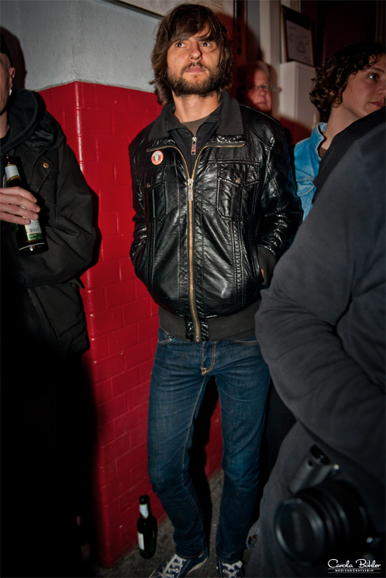 Let the music play - Neo-Psych-Garage-Punk